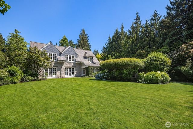 8106 Overlake Drive W, Medina, WA 98039