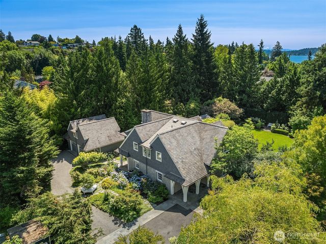8106 Overlake Drive W, Medina, WA 98039
