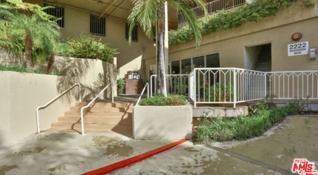 2222 N BEACHWOOD Drive 408, Los Angeles, CA 90068