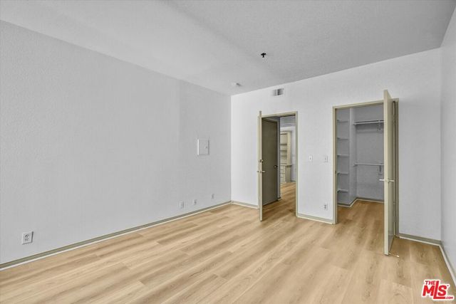2222 N BEACHWOOD Drive 408, Los Angeles, CA 90068