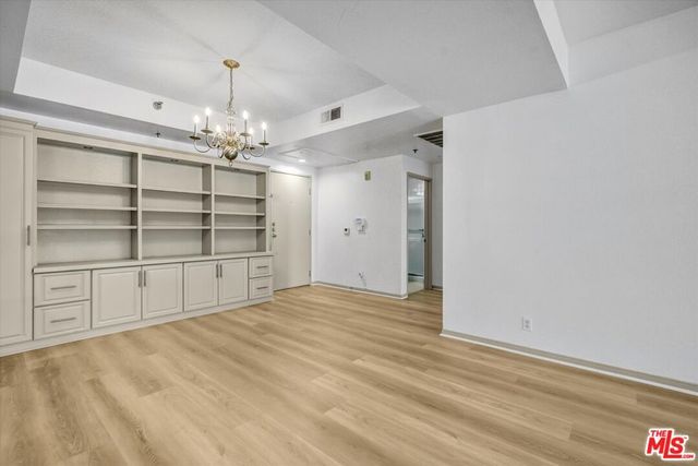 2222 N BEACHWOOD Drive 408, Los Angeles, CA 90068