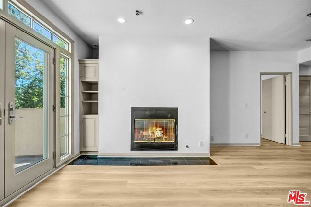2222 N BEACHWOOD Drive 408, Los Angeles, CA 90068