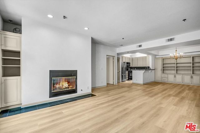 2222 N BEACHWOOD Drive 408, Los Angeles, CA 90068