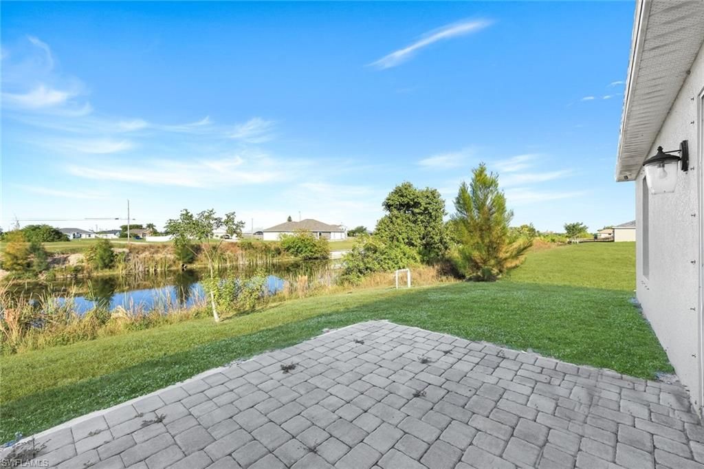 Image 21 of property listing at 1734 NW 6th PL, Cape Coral, FL 33993