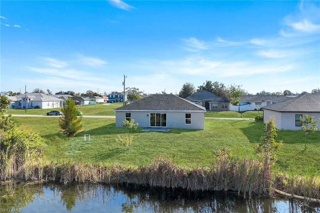 Image 23 of property listing at 1734 NW 6th PL, Cape Coral, FL 33993