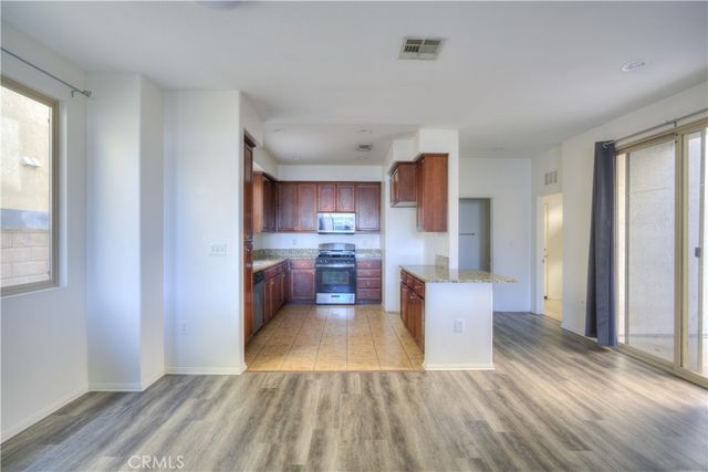 469 Niagara Court, Corona, CA 92878