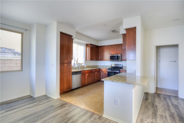 469 Niagara Court, Corona, CA 92878