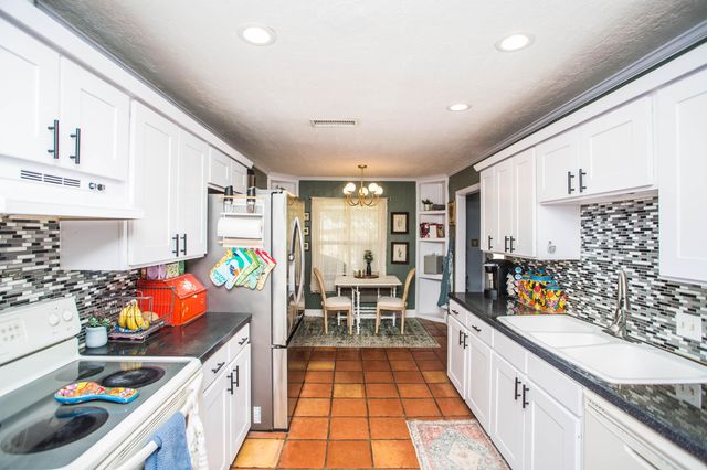 5202 44th Street, Lubbock, TX 79414