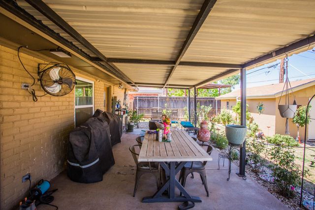 5202 44th Street, Lubbock, TX 79414