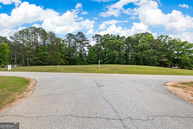 100 Kenley Drive, Brooks, GA 30205