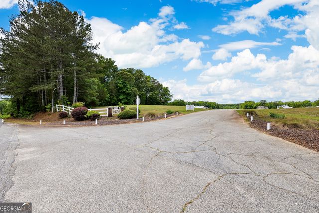 100 Kenley Drive, Brooks, GA 30205