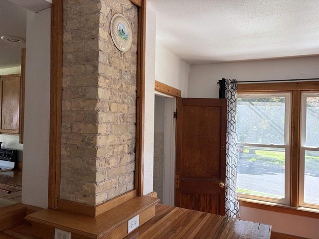 524 E Jefferson Street, Stoughton, WI 53589