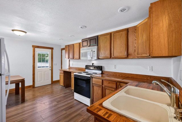 524 E Jefferson Street, Stoughton, WI 53589