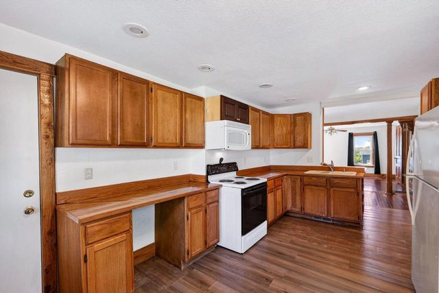 524 E Jefferson Street, Stoughton, WI 53589