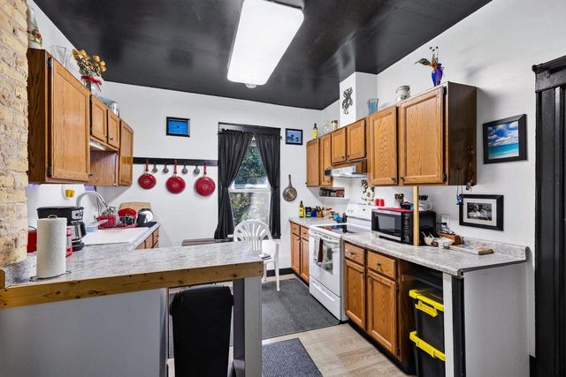 524 E Jefferson Street, Stoughton, WI 53589