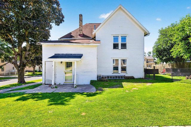 524 E Jefferson Street, Stoughton, WI 53589