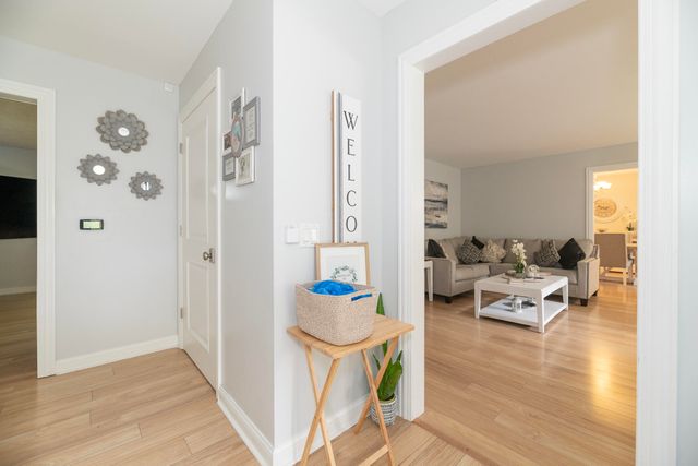 6480 Saybrook Drive, Kalamazoo, MI 49009