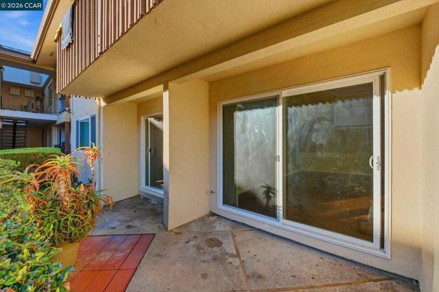 315 E Okeefe St, East Palo Alto, CA 94303