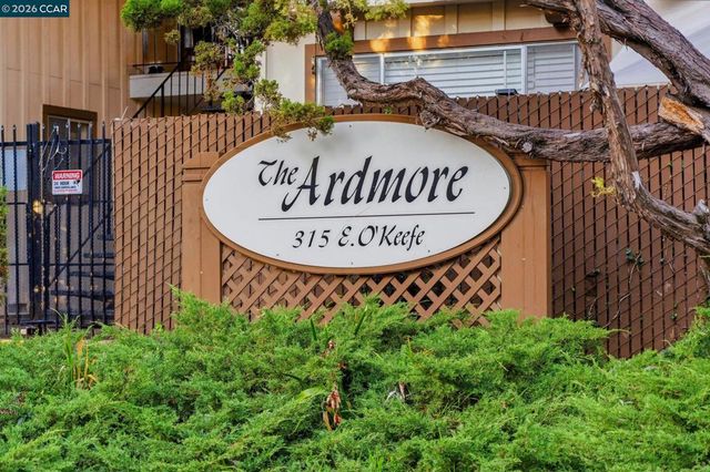 315 E Okeefe St, East Palo Alto, CA 94303