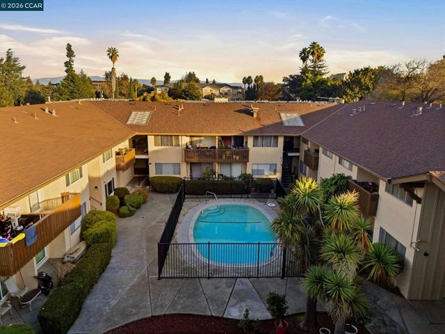 315 E Okeefe St, East Palo Alto, CA 94303