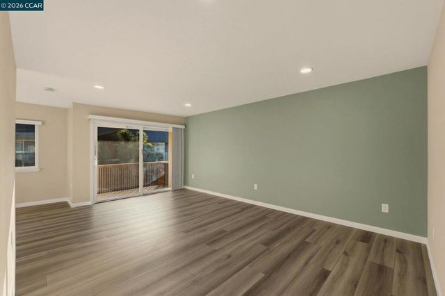 315 E Okeefe St, East Palo Alto, CA 94303