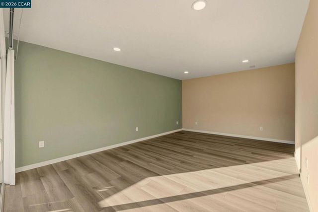 315 E Okeefe St, East Palo Alto, CA 94303