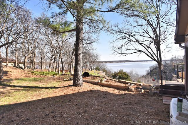 909 N Canyon Cove Drive, Cleveland, OK 74020