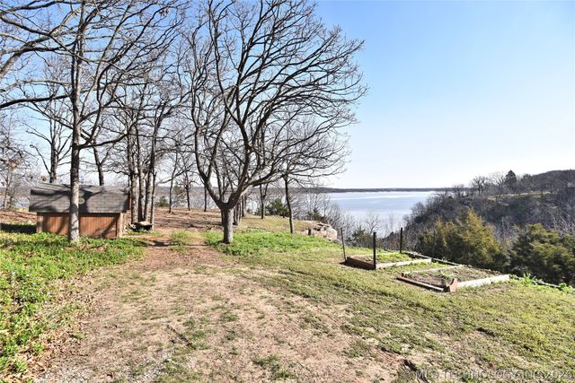 909 N Canyon Cove Drive, Cleveland, OK 74020