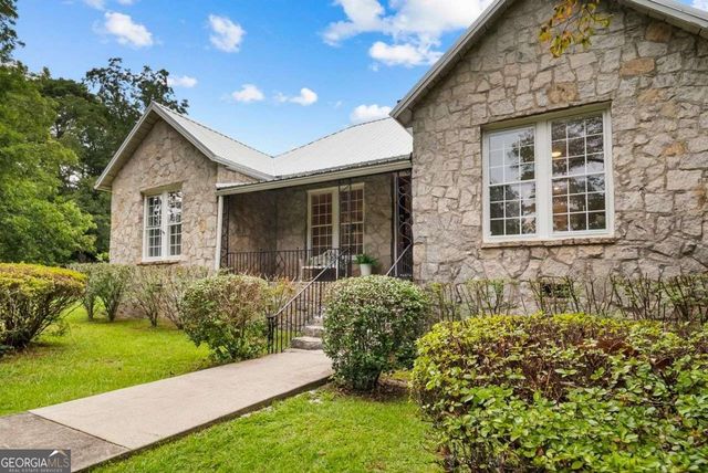 1206 Wesley Street, Oxford, GA 30054