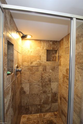 32310 Coventry Place, Warren, MI 48093