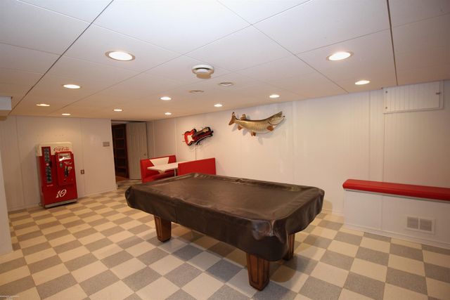 32310 Coventry Place, Warren, MI 48093