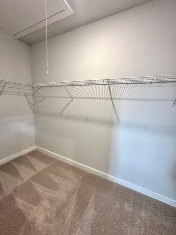 1025 Stoney Brook PVT Bend, Gallatin, TN 37066