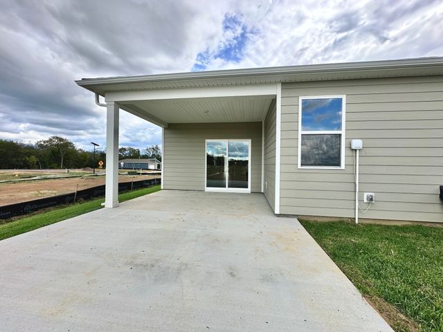 1025 Stoney Brook PVT Bend, Gallatin, TN 37066