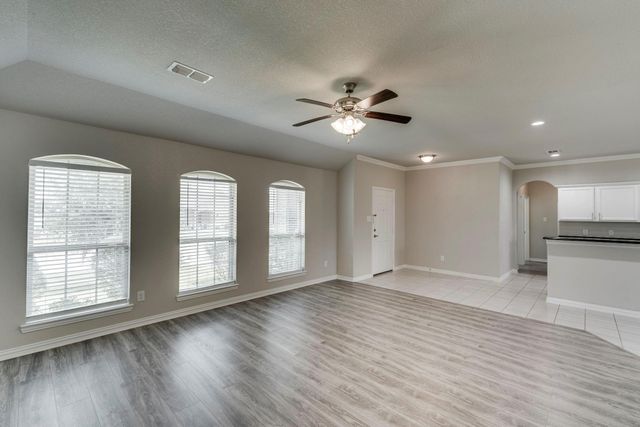 535 Cottonview Drive, Waxahachie, TX 75165