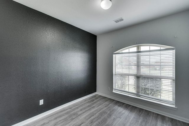 535 Cottonview Drive, Waxahachie, TX 75165