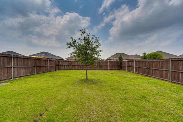 535 Cottonview Drive, Waxahachie, TX 75165
