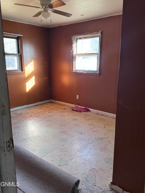 209 2nd NE, LaMoure, ND 58458 photo 15