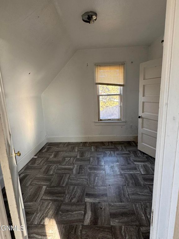 209 2nd NE, LaMoure, ND 58458 photo 16