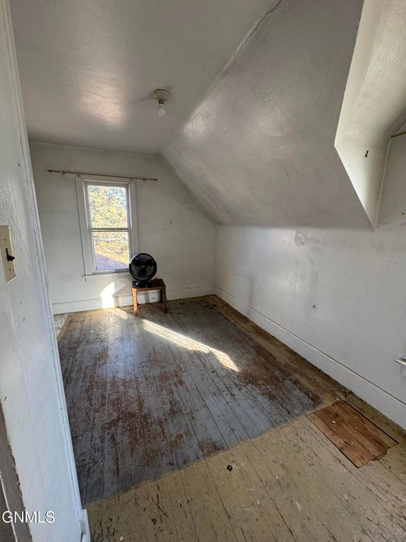 209 2nd NE, LaMoure, ND 58458 photo 18