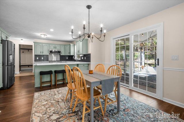 3343 Stoneridge Drive NE, Rockford, MI 49341