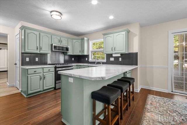 3343 Stoneridge Drive NE, Rockford, MI 49341