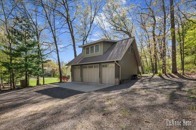 3343 Stoneridge Drive NE, Rockford, MI 49341