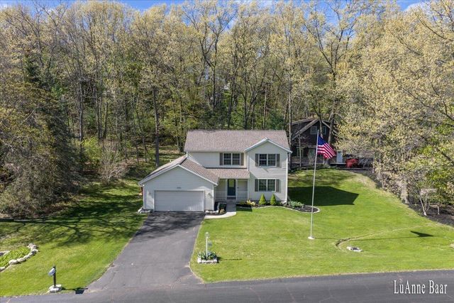 3343 Stoneridge Drive NE, Rockford, MI 49341