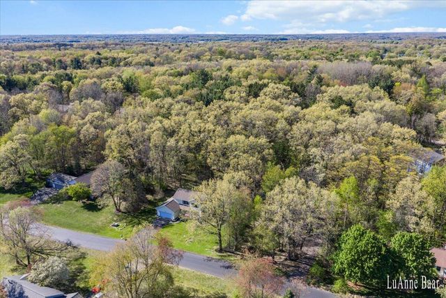 3343 Stoneridge Drive NE, Rockford, MI 49341