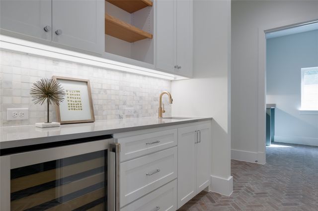 9315 Lenel Place, Dallas, TX 75220