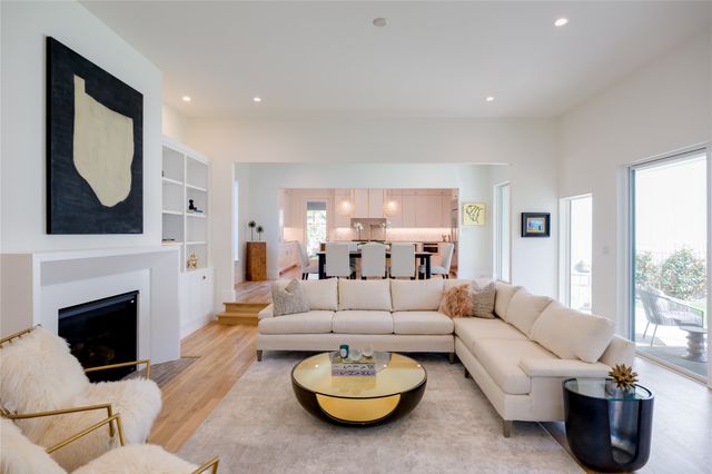 9315 Lenel Place, Dallas, TX 75220