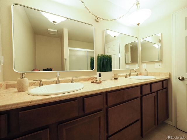 3793 S Olathe Circle, Aurora, CO 80013
