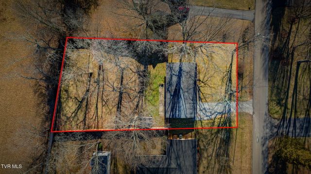 707 Woodhaven Drive, Johnson City, TN 37604