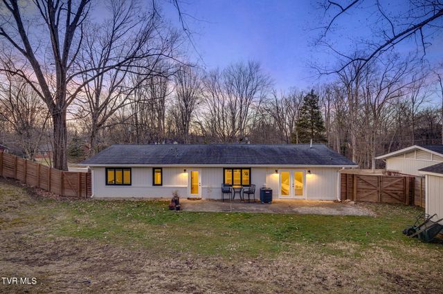 707 Woodhaven Drive, Johnson City, TN 37604