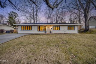 707 Woodhaven Drive, Johnson City, TN 37604